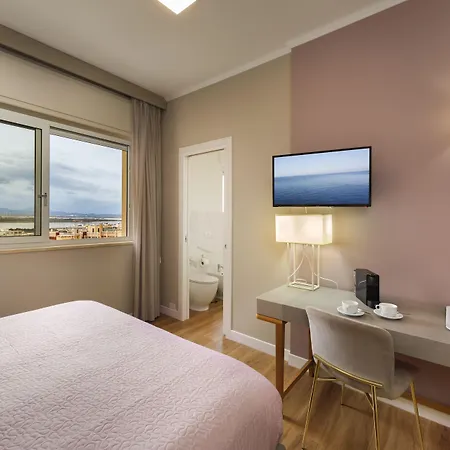 Mercury 3* קליארי