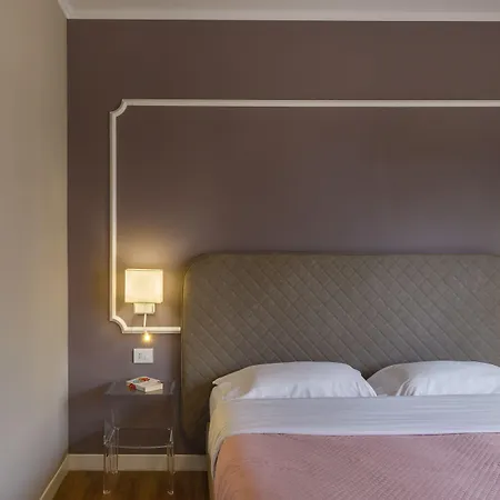 בית הארחה Mercury קליארי